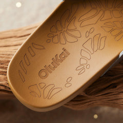 Kīpe‘a Olu - Silver / Sahara